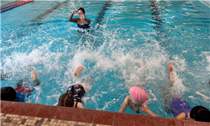 Swim Lessons - Kicking